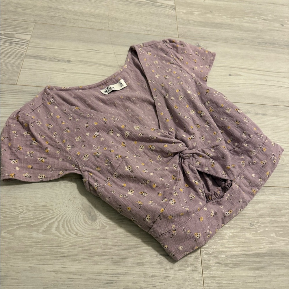 Hollister Floral Mauve Top